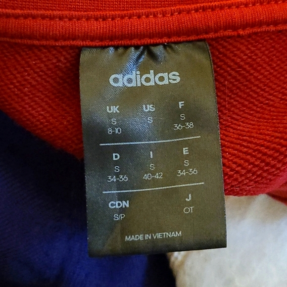 Red Women's Addias Crew neck - Picture 4 of 4